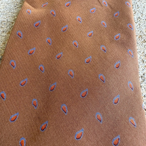 CHANEL Tie - Picture 3 of 3